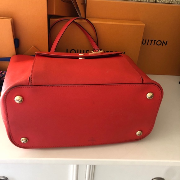 Michael Kors leather large tote bag has card slots - Picture 4 of 10